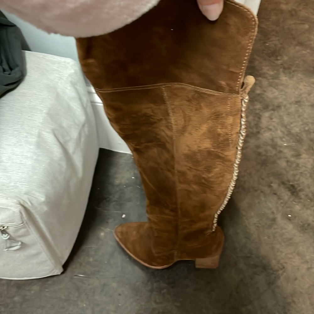 Dolce vita over the knee boots. Brown suede. Size 8